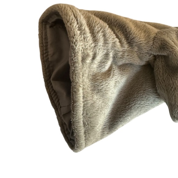 Restoration Hardware Murdock & Ross Hand Puppet Seal with Ball Star Gray Blue - Picture 4 of 5